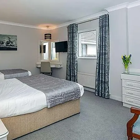Ardree House Bed & Breakfast 4*