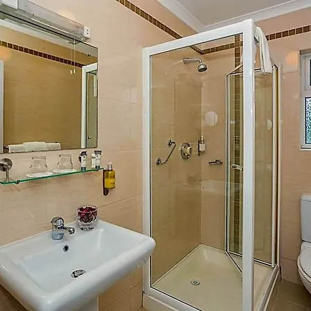 Ardree House Bed & Breakfast 4*