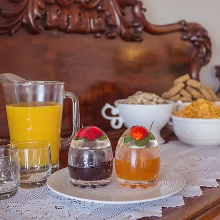 Bed & Breakfast Ardree House 4*