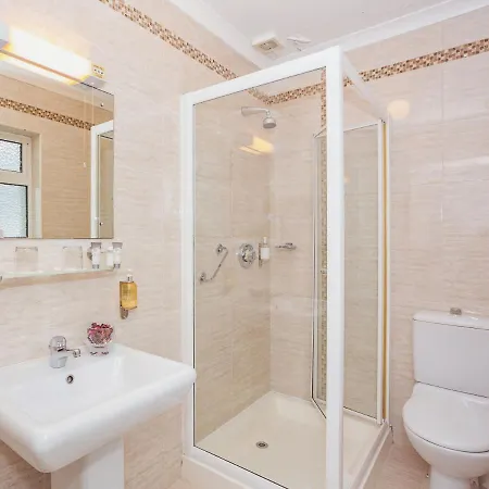 Alojamento de Acomodação e Pequeno-almoço Ardree House 4*